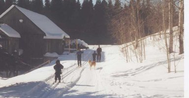 La Doré_hiver_skieurs.pdf.jpg